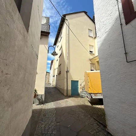 Am Yachthafen 1 Og Moselperle Apartment *